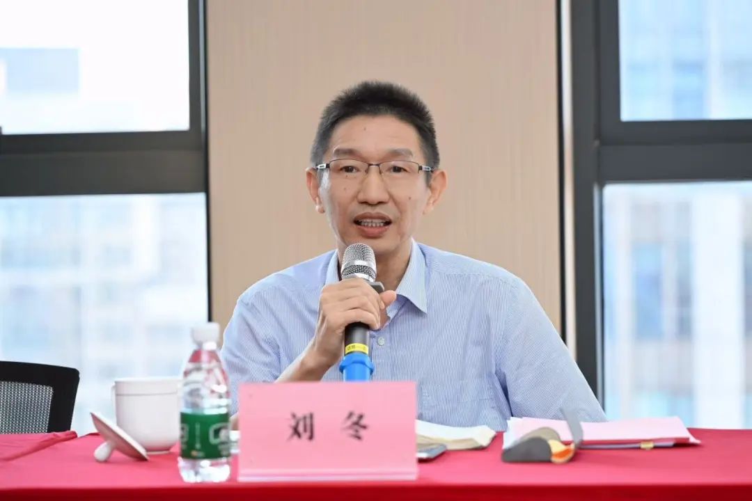 “周三会”第39期暨市政协工商联界别2025年度第三次活动 20位政协委员建言献策 “周三会”第39期暨市政协工商联界别2025年度第三次活动 20位政协委员建言献策