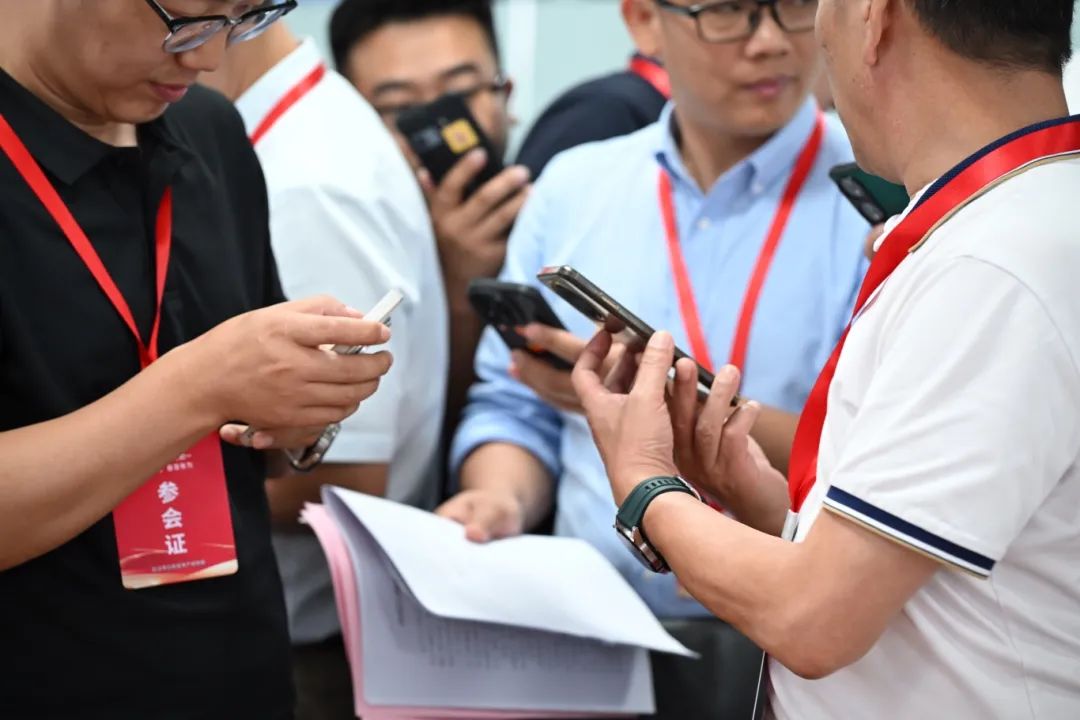 第38期周三会走进智新控制:加速汽车产业链转型升级与协同创新 第38期周三会走进智新控制:加速汽车产业链转型升级与协同创新