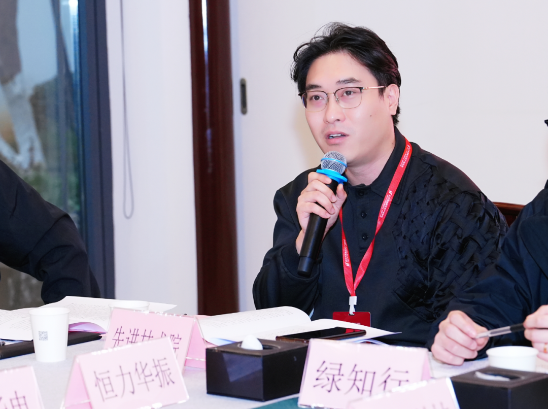 周三会第33期走进鼎龙股份,专攻核心材料“卡脖子”技术实现国产替代 周三会第33期走进鼎龙股份,专攻核心材料“卡脖子”技术实现国产替代