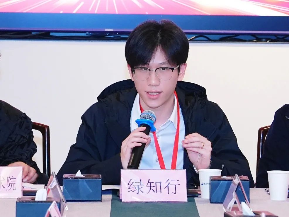 周三会第33期走进鼎龙股份,专攻核心材料“卡脖子”技术实现国产替代 周三会第33期走进鼎龙股份,专攻核心材料“卡脖子”技术实现国产替代