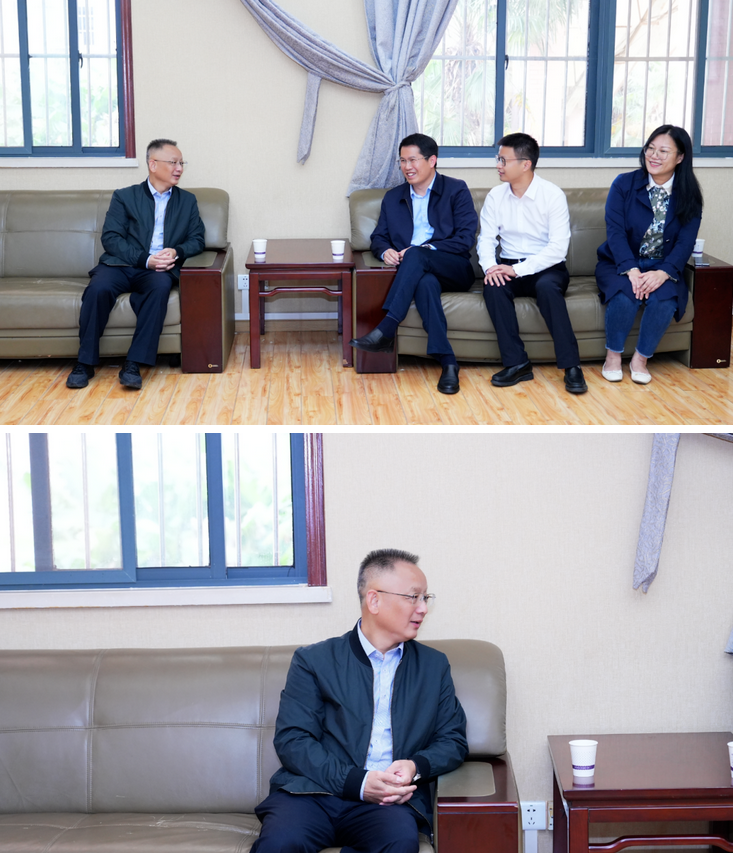 金秋助学，筑梦飞扬 | 协会联合5家爱心企业为武汉纺织大学优秀学子捐资助学