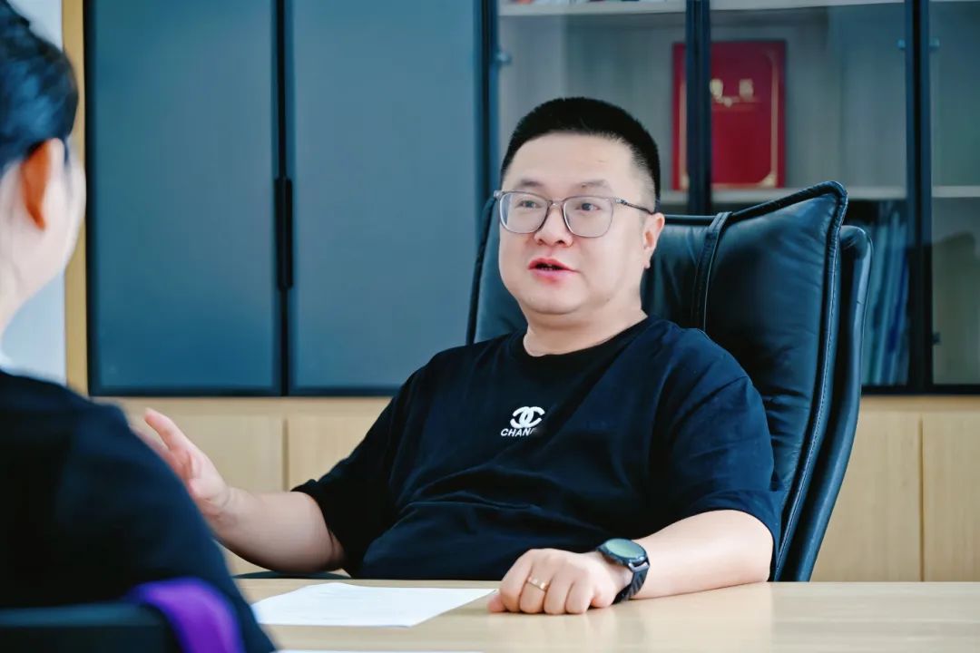理事专访 | 李葛海:鑫英泰守护电力“心脏”的科技突围 理事专访 | 李葛海:鑫英泰守护电力“心脏”的科技突围