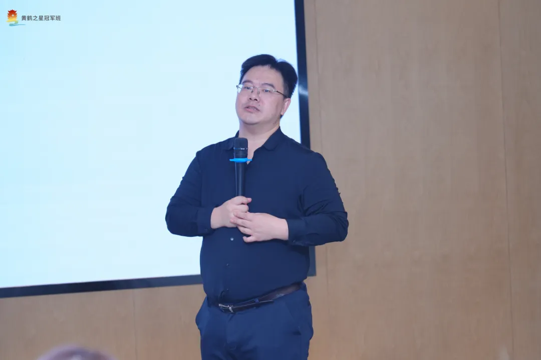黄鹤之星对话宁波双雄:探方太文化内核,访极氪制造魅力 黄鹤之星对话宁波双雄:探方太文化内核,访极氪制造魅力