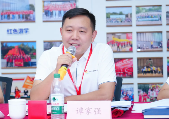 又一期开班啦!黄鹤之星领航班第15期扬帆起航! 又一期开班啦!黄鹤之星领航班第15期扬帆起航!