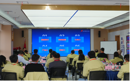 破局增长聚实践,黄鹤之星第17期、第18期鲲鹏班第一课正式开讲! 破局增长聚实践,黄鹤之星第17期、第18期鲲鹏班第一课正式开讲!